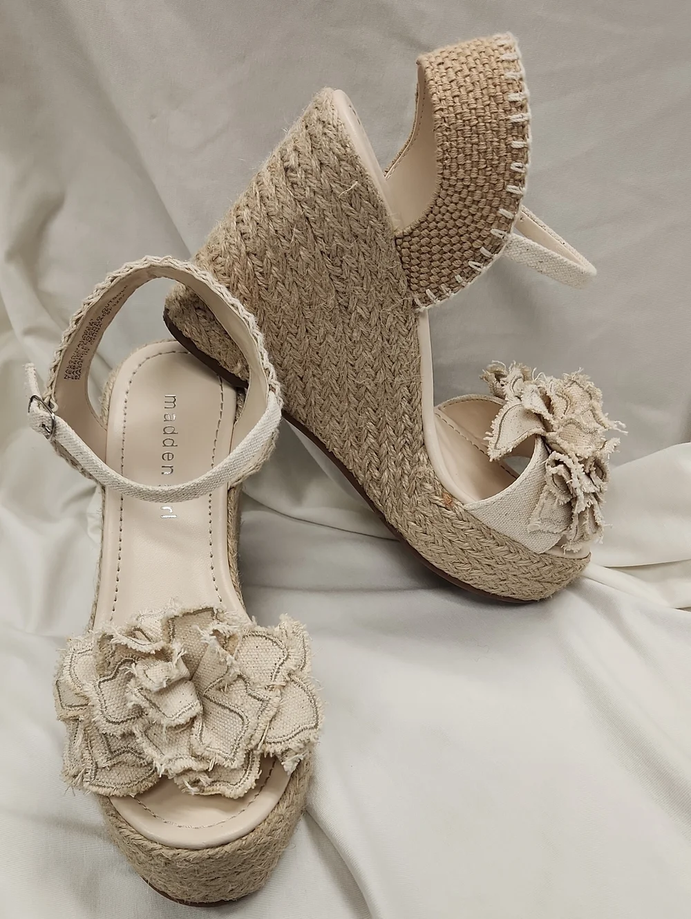 👡 Madden Girl Natural Floral Rope Espadrille Wedge Sandals Sz 7.5 M